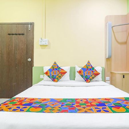 Fabexpress Airport Stay Inn - Nr Hyderabad International Airport, Shamshabad Exterior photo