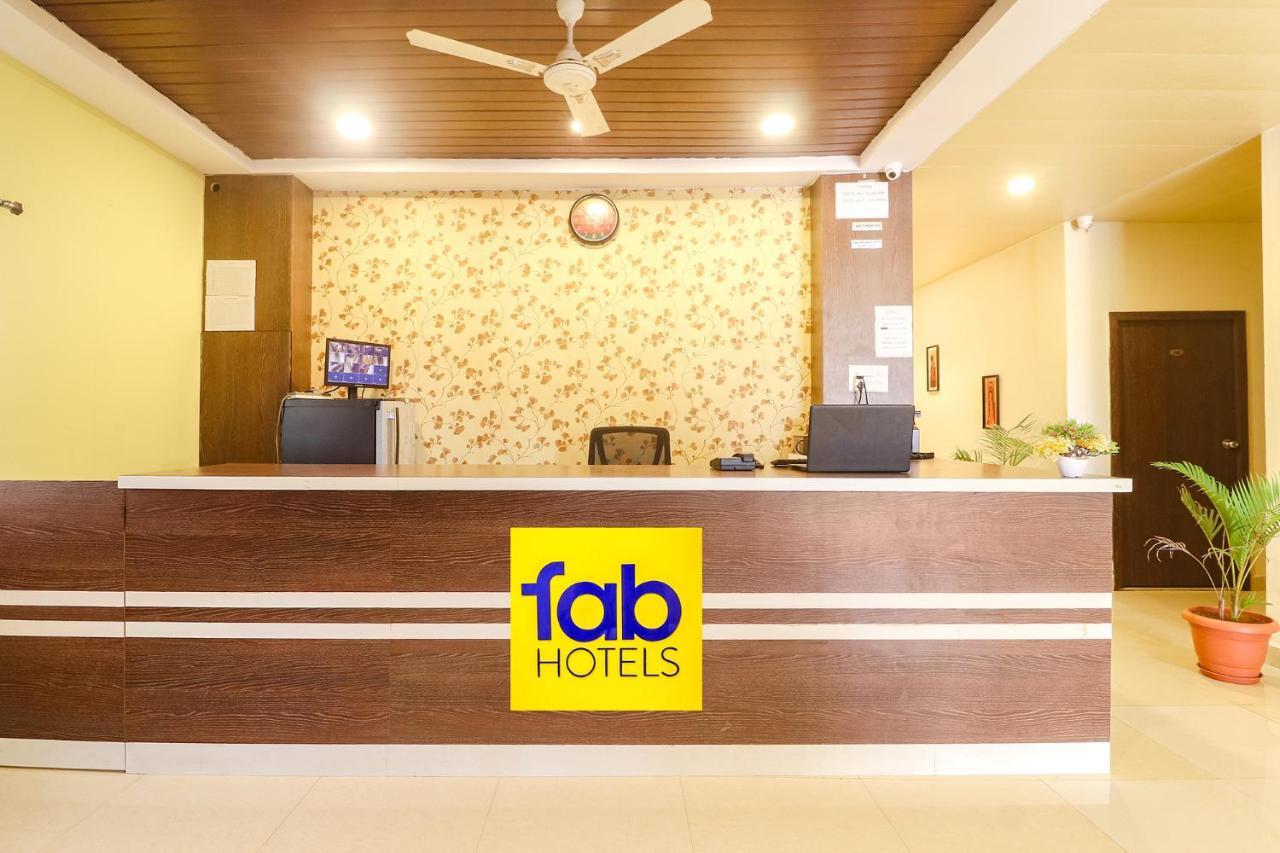 Fabexpress Airport Stay Inn - Nr Hyderabad International Airport, Shamshabad Exterior photo