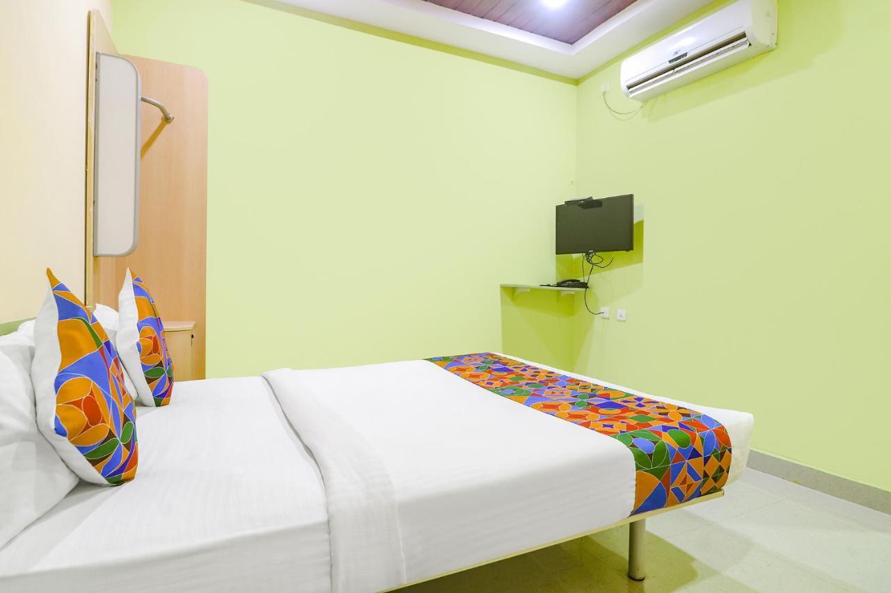 Fabexpress Airport Stay Inn - Nr Hyderabad International Airport, Shamshabad Exterior photo